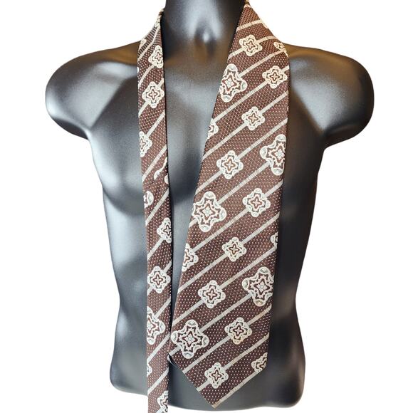 Vintage Towncraft JCPenney Mens Tie Brown Geometric Necktie Striped Classic - Picture 1 of 12
